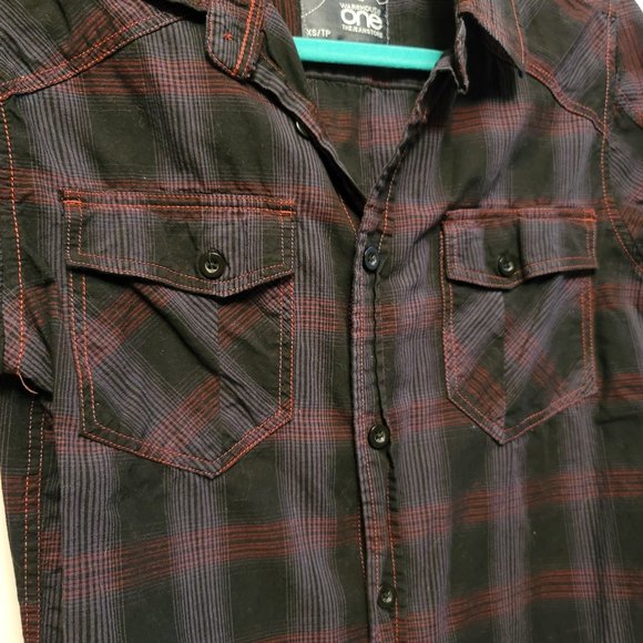 💖2 for $30!💖  Warehouse One Black and Red Plaid Casual Button-Down Shirt - Picture 4 of 7